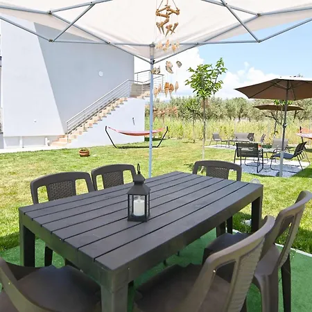 Aigli Garden Getaway, Escape Close To *