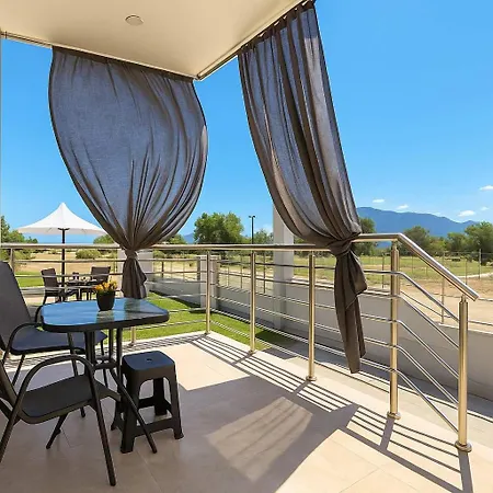 Aigli Garden Getaway, Escape Close To Apartmán *