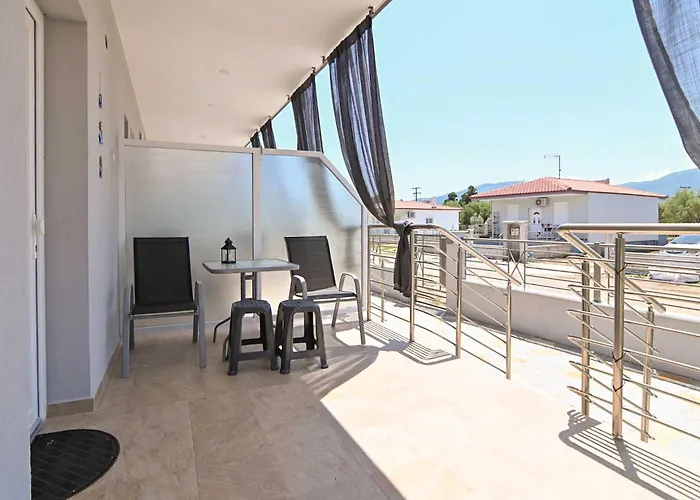 Lejlighed Aigli Garden Getaway, Escape Close To *