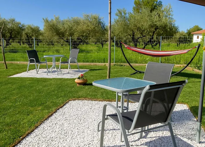 Apartman Aigli Garden Getaway, Escape Close To *