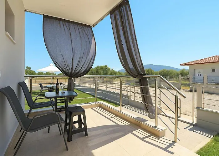 Aigli Garden Getaway, Escape Close To * Vrasná