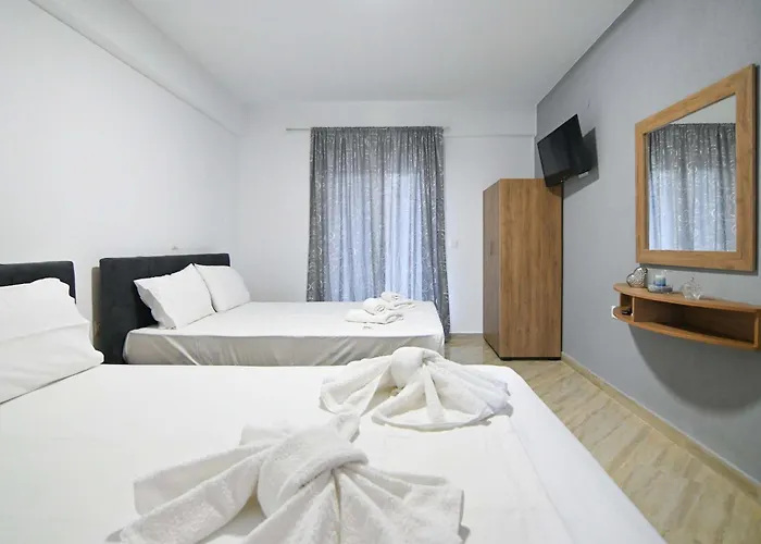 Lejlighed Aigli Garden Getaway, Escape Close To