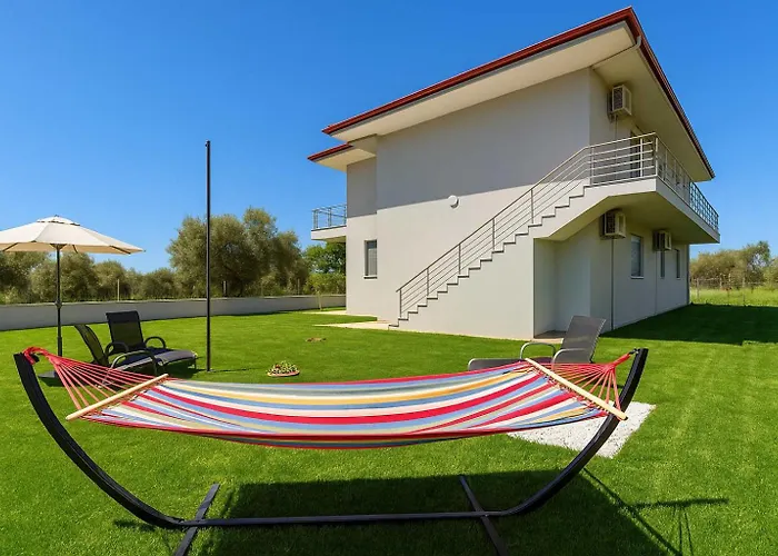 Aigli Garden Getaway, Escape Close To Vrazná