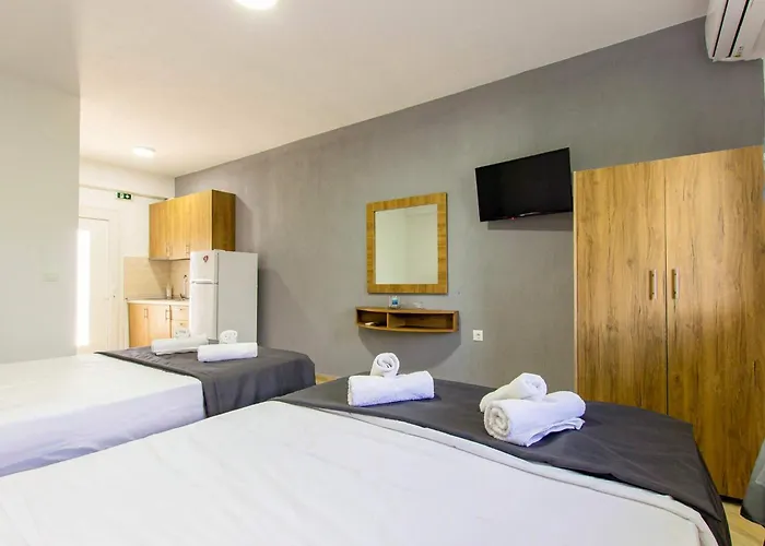 Aigli Garden Getaway, Escape Close To