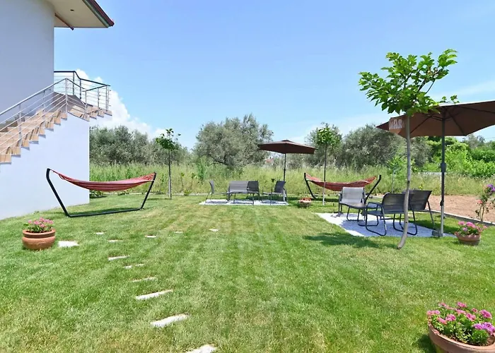 Aigli Garden Getaway, Escape Close To Lejlighed Vrasná